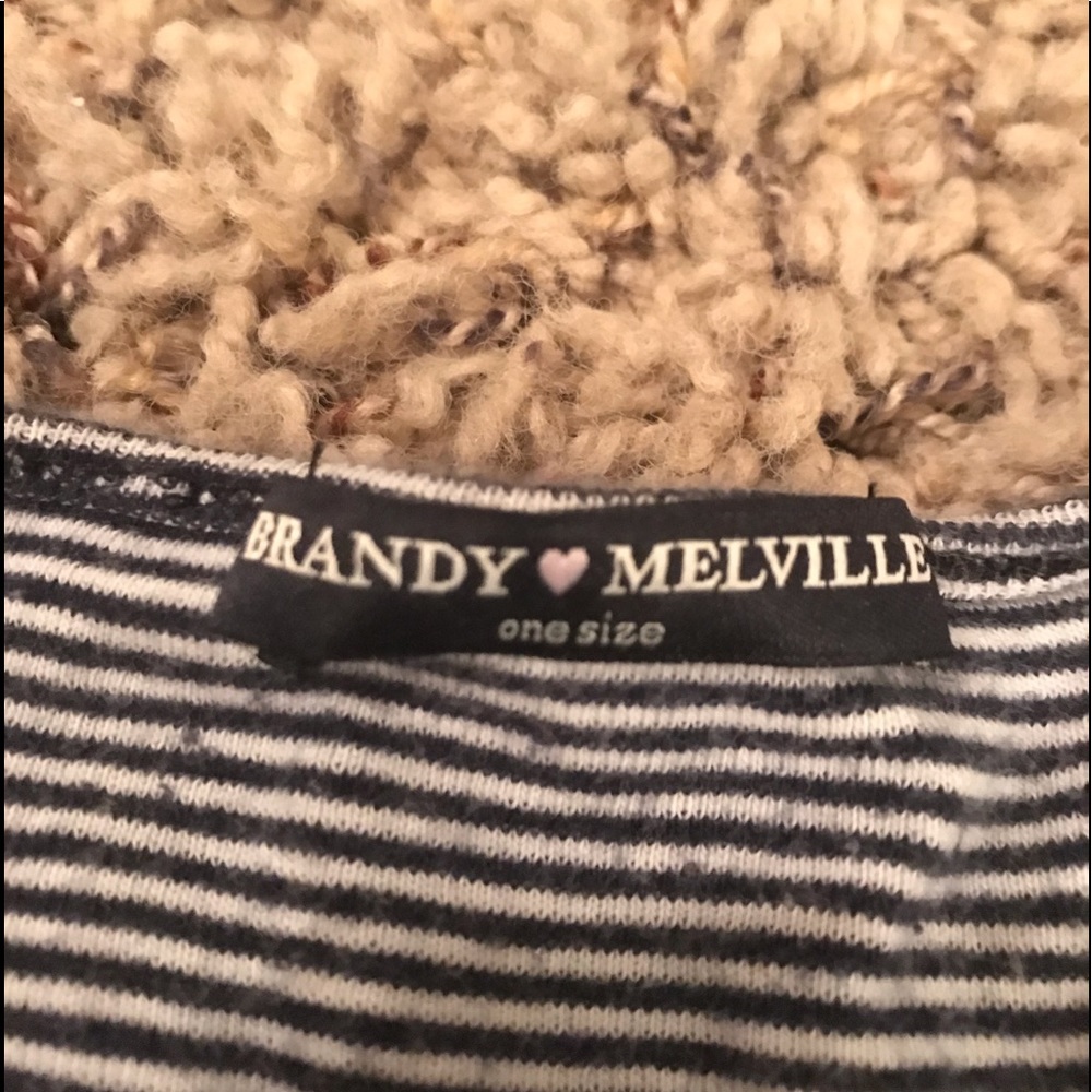 Brandy melville tee